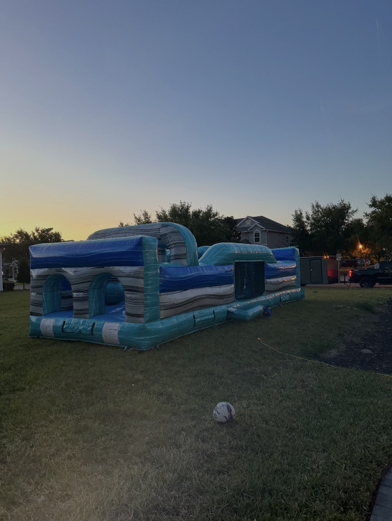 32ft Noah’s Obstacle Course 32ft Noah’s Obstacle Course